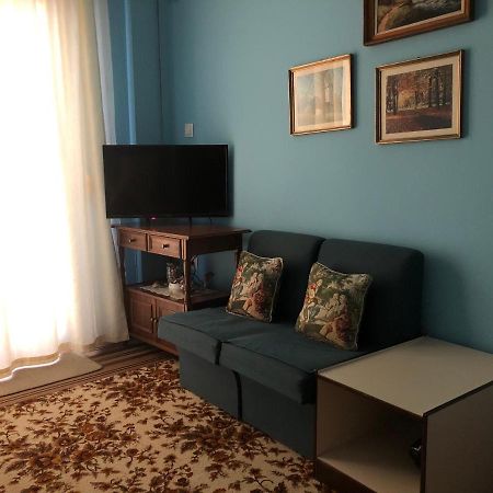 Appartamento Sharks Thessaloniki Big Balcony House Esterno foto