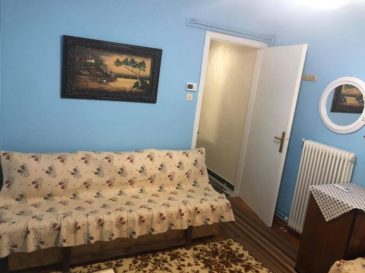 Appartamento Sharks Thessaloniki Big Balcony House Esterno foto