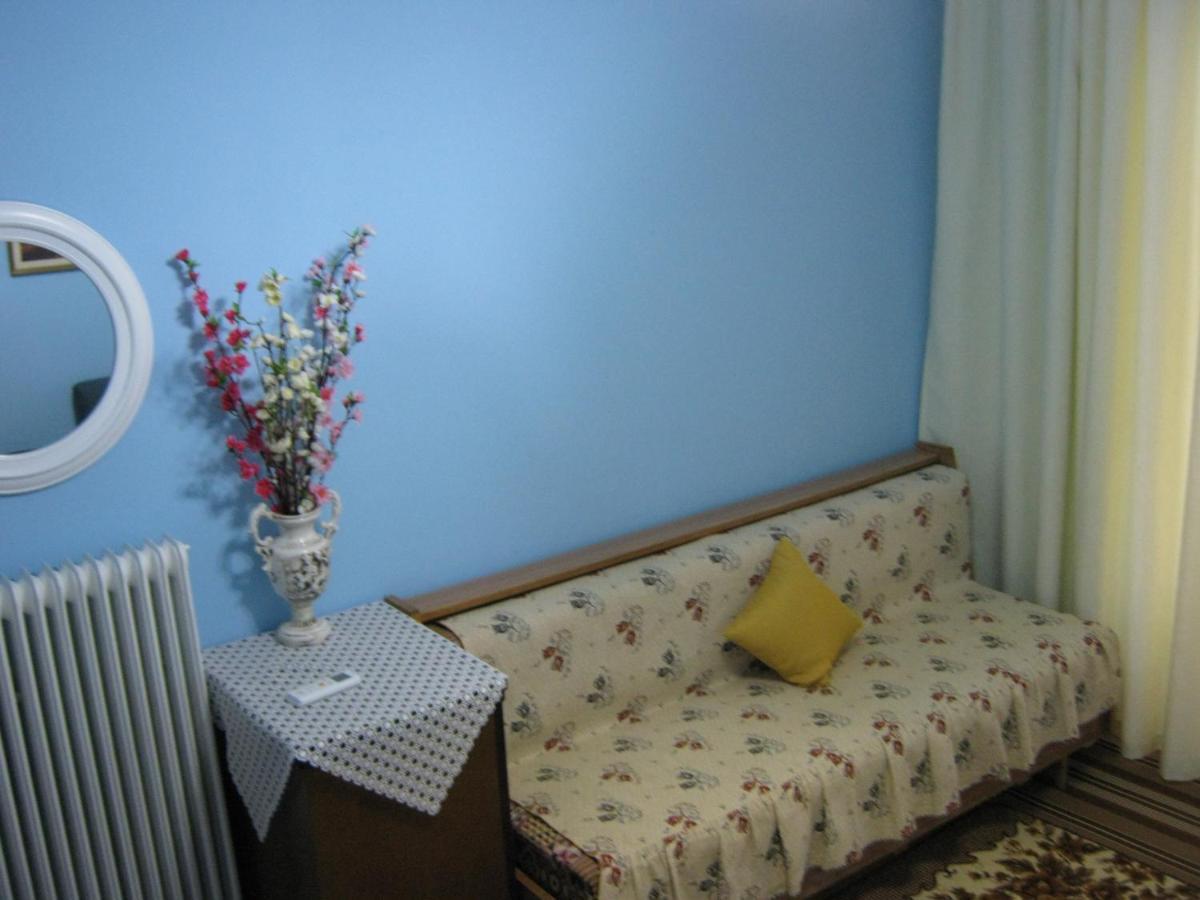 Appartamento Sharks Thessaloniki Big Balcony House Esterno foto