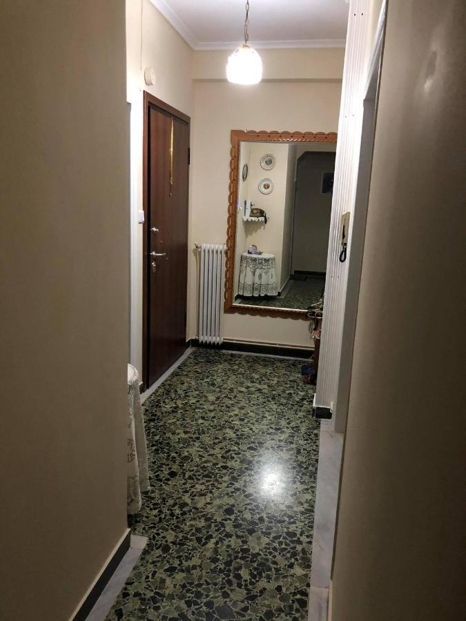 Appartamento Sharks Thessaloniki Big Balcony House Esterno foto